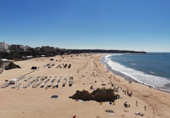 Apartamento T1 - para Férias - Praia da Rocha - Portimão, Algarve Apartamento em Portimão - Apartamento Praia Rocha Vista Mar Love