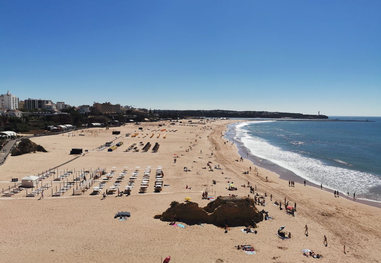Apartamento T1 - para Férias - Praia da Rocha - Portimão, Algarve Apartamento em Portimão - Apartamento Praia Rocha Vista Mar Love