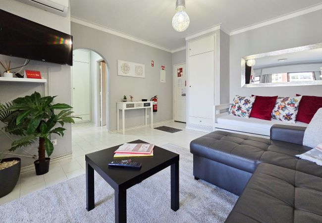 Apartamento em Portimão - Apartamento Praia Rocha Cinza Apartamento em Portimão - Apartamento Praia Rocha Cinza