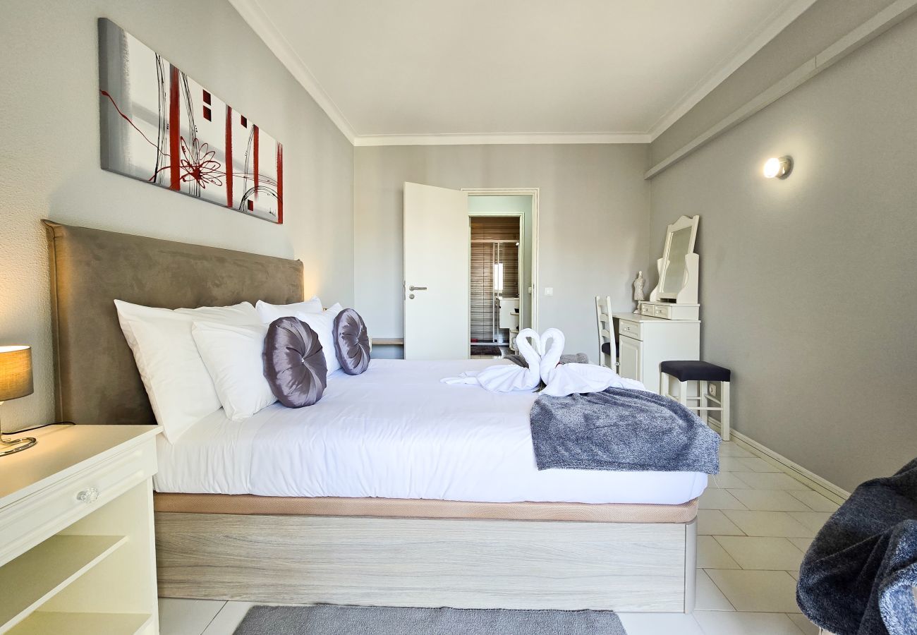 Apartamento em Portimão - Apartamento Praia Rocha Cinza Apartamento em Portimão - Apartamento Praia Rocha Cinza
