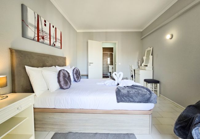 Apartment in Portimão - Gray Apartment Praia Rocha Apartment in Portimão - Gray Apartment Praia Rocha