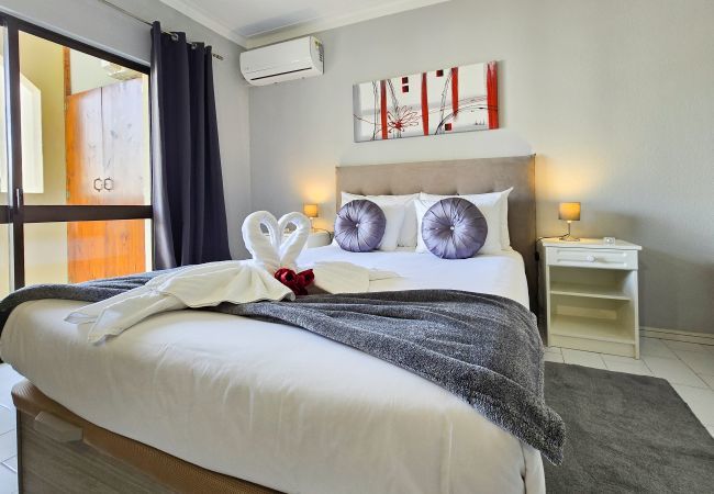 Apartment in Portimão - Gray Apartment Praia Rocha Apartment in Portimão - Gray Apartment Praia Rocha