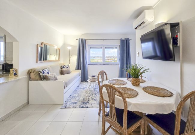 Appartement à Portimão - Apartment Rocha | Vue Rivière | Colunas